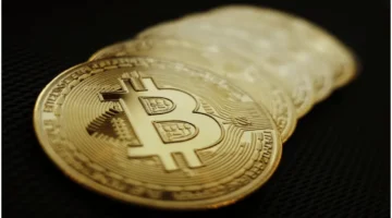 تراجع محدود.. كواليس تذبذب سعر البيتكوين الأخير وتفنيد المقارنة مع الذهب